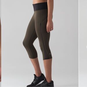 Lululemon smooth stride cropped leggings